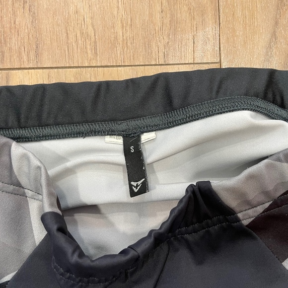 Like New Youth Men's Racer X Cycling Shorts - Picture 2 of 7